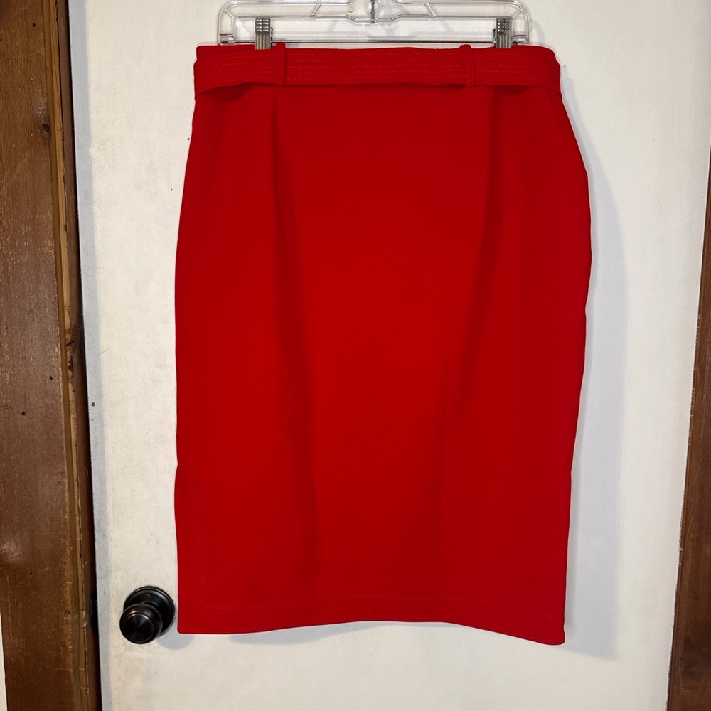 Banana Republic Vibrant Red Pencil Skirt - Picture 2 of 3